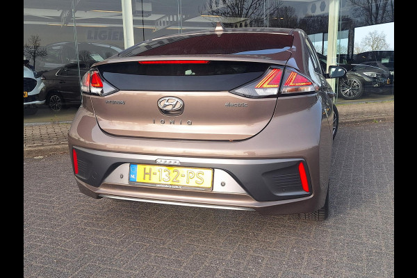 Hyundai IONIQ Comfort EV 38 kWh | SOH: 94,5% | 311km WLTP | Adaptive CC | Full LED | Navi |