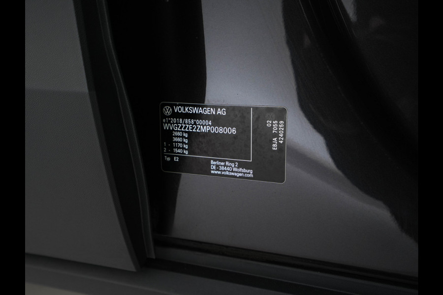 Volkswagen ID.4 First Max 77 kWh [ 3-Fase ] {SOH-81%} (INCL.BTW) Aut. *PANO | HEAD-UP | LEATHER-FABRIC | FULL-LED | MEMORY-PACK | TOP-VIEW | BLIND-SPOT | HEATED-SPORTSEATS | DIGI-COCKPIT | DAB+ | 19''ALU*