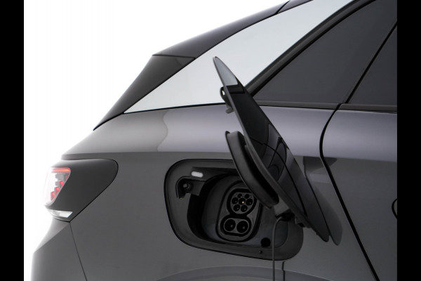 Volkswagen ID.4 First Max 77 kWh [ 3-Fase ] {SOH-81%} (INCL.BTW) Aut. *PANO | HEAD-UP | LEATHER-FABRIC | FULL-LED | MEMORY-PACK | TOP-VIEW | BLIND-SPOT | HEATED-SPORTSEATS | DIGI-COCKPIT | DAB+ | 19''ALU*