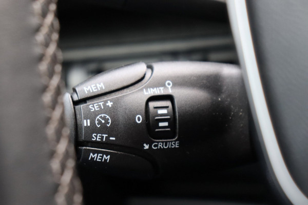 Peugeot 3008 1.2 PureTech Allure org.NL leer+vw digitaal-dashboard navigatie