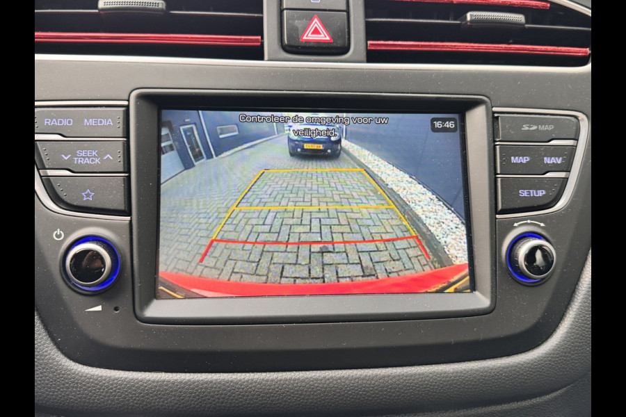Hyundai i20 1.0 T-GDI Comfort | Automaat | Camera achter | Trekhaak afneembaar | Apple carplay |Cruise control | Wordt verwacht, bel voor een bezichtiging!