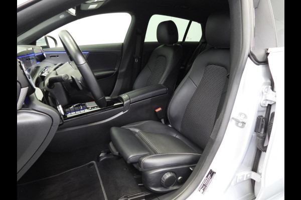 Mercedes-Benz CLA-Klasse Shooting Brake 250e Business NAVI/CAMERA/LED/SFEER/18"LMV!