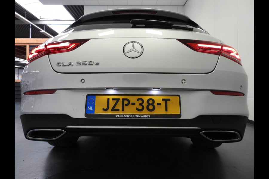 Mercedes-Benz CLA-Klasse Shooting Brake 250e Business NAVI/CAMERA/LED/SFEER/18"LMV!