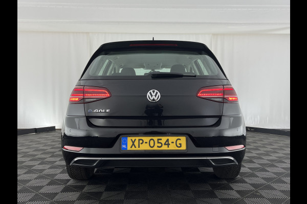 Volkswagen e-Golf {SOH-88%} (INCL-BTW) *HEATPUMP | ADAPTIVE-CRUISE | FULL-LED | DIGI-COCKPIT | NAVI-FULLMAP | CAMERA | KEYLESS | ECC | CCS-FASTLOADER | PDC | 16''ALU*