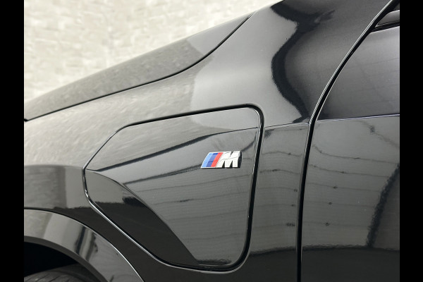 BMW X1 30e 313PK M-Sport Performance-Pack | 360 Camera | ACC | Panorama | Head-Up | 20'' | Keyless-Entry | LED Adaptief | Sfeerverlichting | Trekhaak 1800KG ! | Sportstoelen | Carplay | Black-Optic | Getint Glas | Stoelverwarming | DAB | Draadloos Laden | Fabrieksgarantie |