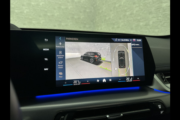 BMW X1 30e 313PK M-Sport | 360 Camera | ACC | Panorama | Head-Up | 20'' | Keyless-Entry | LED Adaptief | Sfeerverlichting | Trekhaak 1800kg | Sportstoelen | Carplay | Black-Optic | Getint Glas | Stoelverwarming | DAB | Draadloos Laden | Fabrieksgarantie |