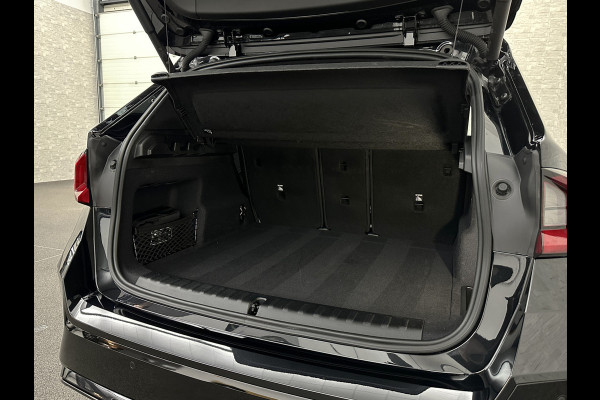 BMW X1 30e 313PK M-Sport | 360 Camera | ACC | Panorama | Head-Up | 20'' | Keyless-Entry | LED Adaptief | Sfeerverlichting | Trekhaak 1800kg | Sportstoelen | Carplay | Black-Optic | Getint Glas | Stoelverwarming | DAB | Draadloos Laden | Fabrieksgarantie |