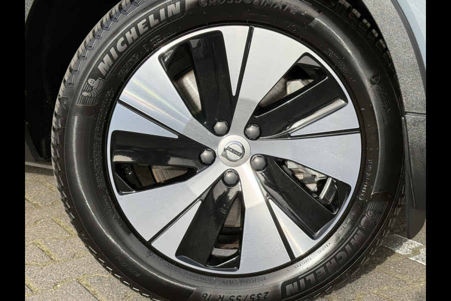 Volvo XC40 1.5 T5 Plug-in hybrid Plus Dark | Pilot Assist | LED | Camera | H/K | 18 inch