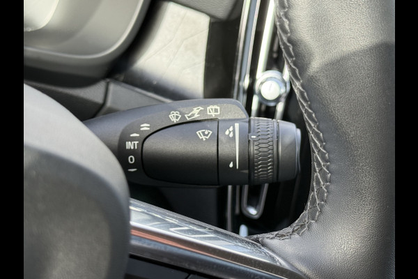 Volvo XC40 1.5 T5 Plug-in hybrid Plus Dark | Pilot Assist | LED | Camera | H/K | 18 inch