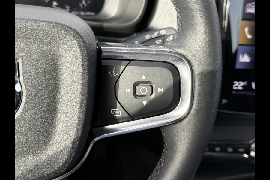 Volvo XC40 1.5 T5 Plug-in hybrid Plus Dark | Pilot Assist | LED | Camera | H/K | 18 inch
