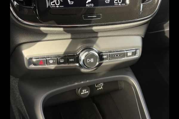 Volvo XC40 1.5 T5 Plug-in hybrid Plus Dark | Pilot Assist | LED | Camera | H/K | 18 inch