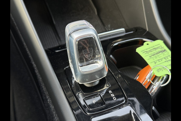 Volvo XC40 1.5 T5 Plug-in hybrid Plus Dark | Pilot Assist | LED | Camera | H/K | 18 inch