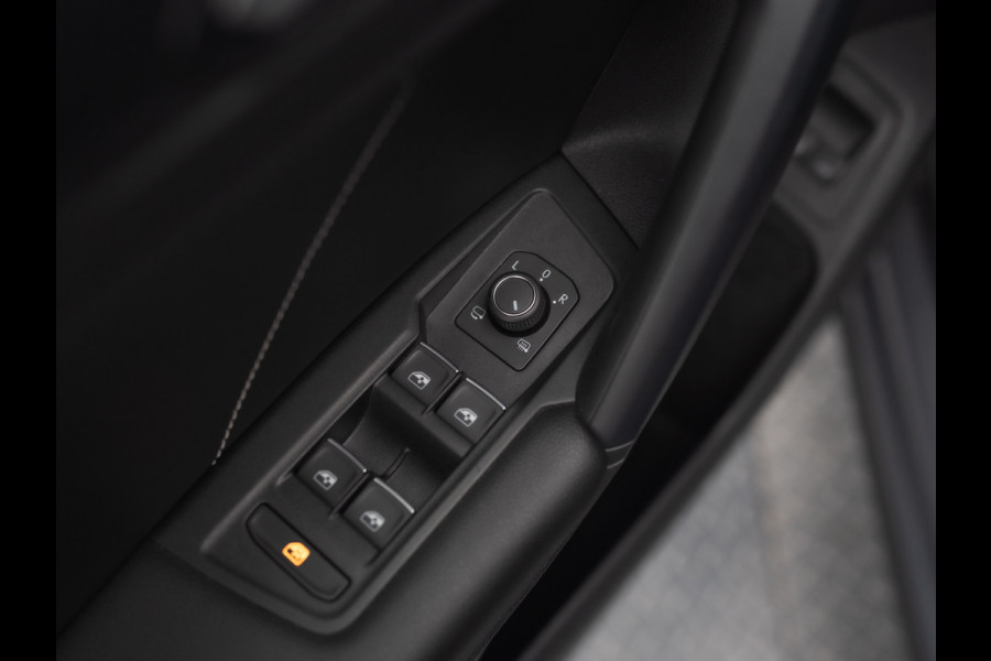 Volkswagen Tiguan 1.4 TSI eHybrid R-Line Business+ | Keyless | Black Style | IQ Light | Elk. A-klep | Prijs Rijklaar!!