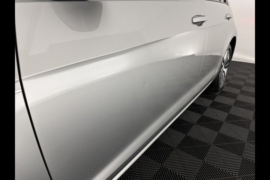 Volkswagen e-Golf {SOH-91%} (INCL-BTW) Aut. *HEATPUMP | ADAPTIVE-CRUISE | DIGI-COCKPIT | FULL-LED | NAVI-FULLMAP | COMFORTSEATS | ECC | PARKPILOT | CCS-FASTLOADER | 16''ALU*