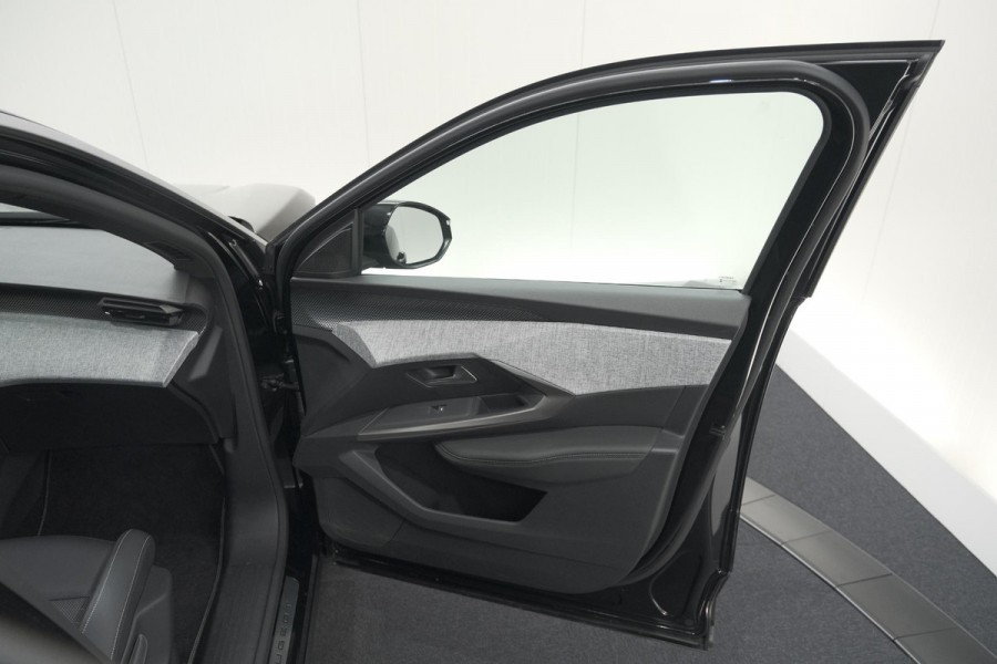 Peugeot 3008 1.2 Hybrid 145 GT | Pack Winter | Camera | Adaptieve Cruise Control | Elektrische Kofferklep