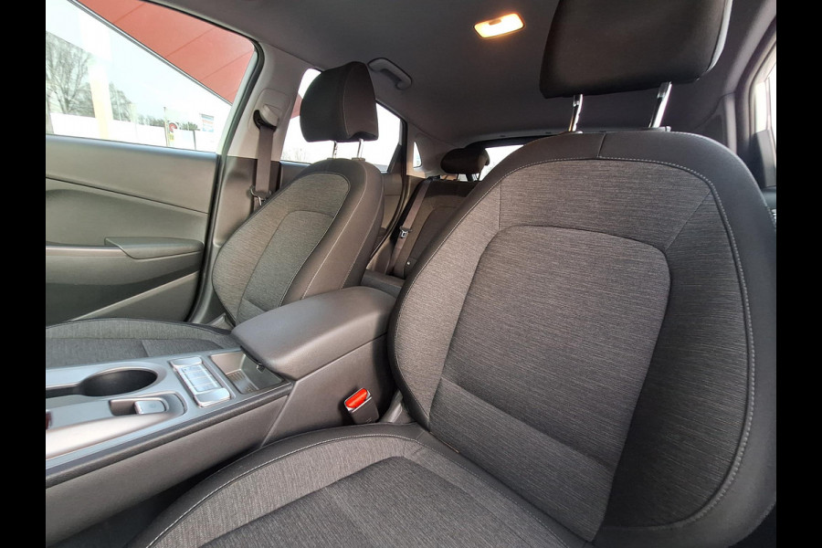 Hyundai Kona EV Fashion 64 kWh | SOH: 96,4% | 3 Fase | Warmtepomp | HUD | Navi | Adaptive CC | Blindspot |