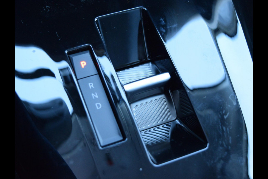 Opel Corsa 1.2 Turbo Hybrid Business Edition AIRCO | STUURVERWARMING | STOELVERWARMING | PARKEERSENSOREN MET CAMERA | NIEUW!