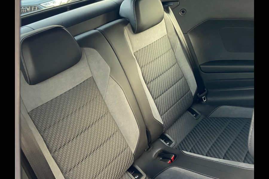 Volkswagen T-Roc Cabrio 1.5 TSI AUT/MATRIX/IQ-LED/CAMERA/LANE/VIRTUAL