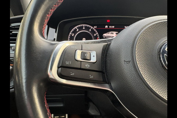 Volkswagen Golf 2.0 TSI GTI Performance 245pk | Virtual Cockpit | Stoelverwarming | Achteruitrijcamera | Adaptive Cruise |