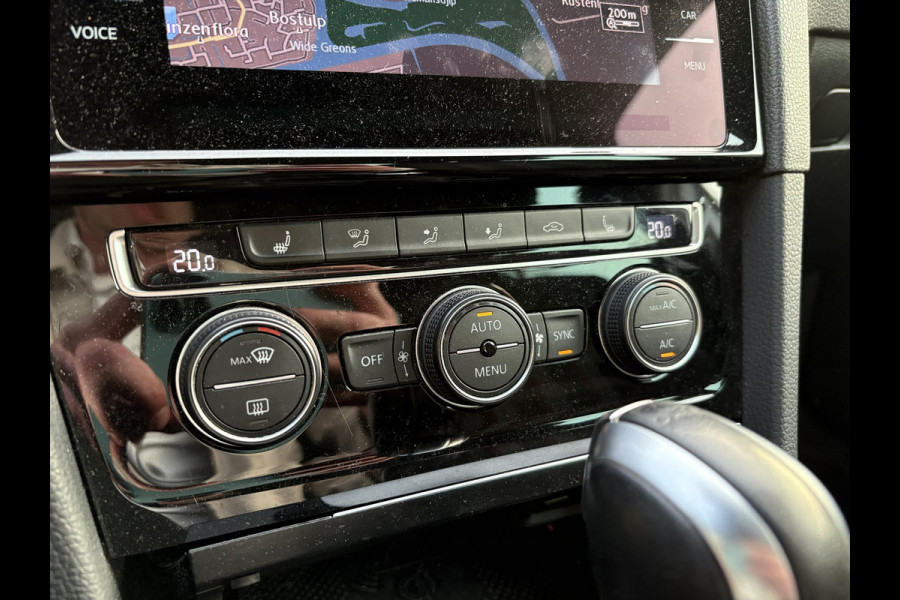 Volkswagen Golf 2.0 TSI GTI Performance 245pk | Virtual Cockpit | Stoelverwarming | Achteruitrijcamera | Adaptive Cruise |