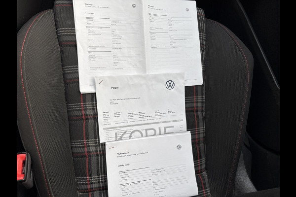 Volkswagen Golf 2.0 TSI GTI Performance 245pk | Virtual Cockpit | Stoelverwarming | Achteruitrijcamera | Adaptive Cruise |