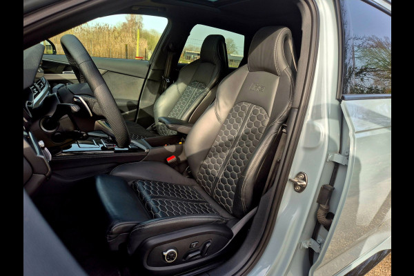 Audi A4 Avant 2.9 TFSI RS 4 quattro panodak . Head up