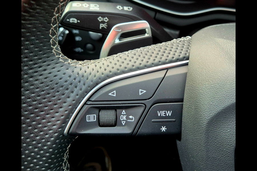 Audi A4 Avant 2.9 TFSI RS 4 quattro panodak . Head up