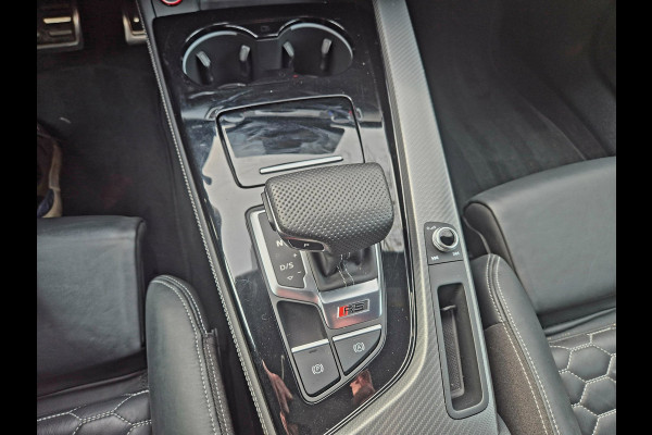 Audi A4 Avant 2.9 TFSI RS 4 quattro panodak . Head up