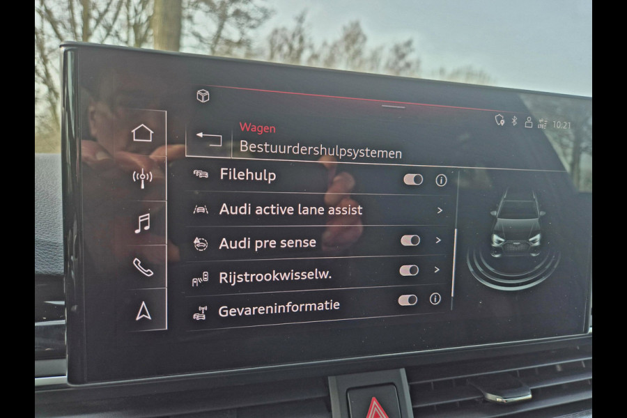 Audi A4 Avant 2.9 TFSI RS 4 quattro panodak . Head up