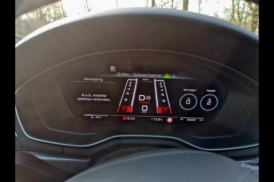 Audi A4 Avant 2.9 TFSI RS 4 quattro panodak . Head up