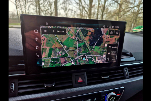 Audi A4 Avant 2.9 TFSI RS 4 quattro panodak . Head up