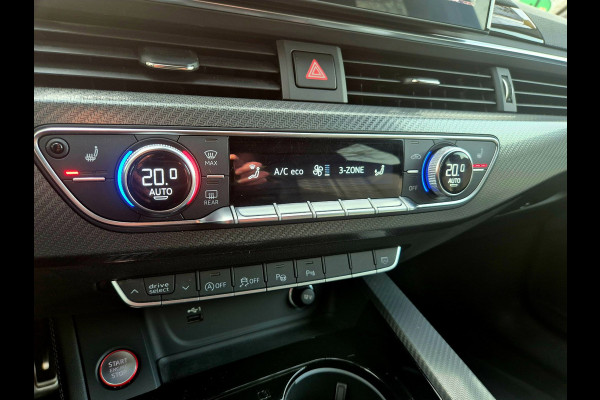 Audi A4 Avant 2.9 TFSI RS 4 quattro panodak . Head up