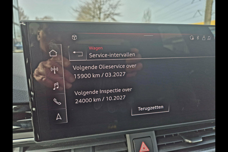 Audi A4 Avant 2.9 TFSI RS 4 quattro panodak . Head up