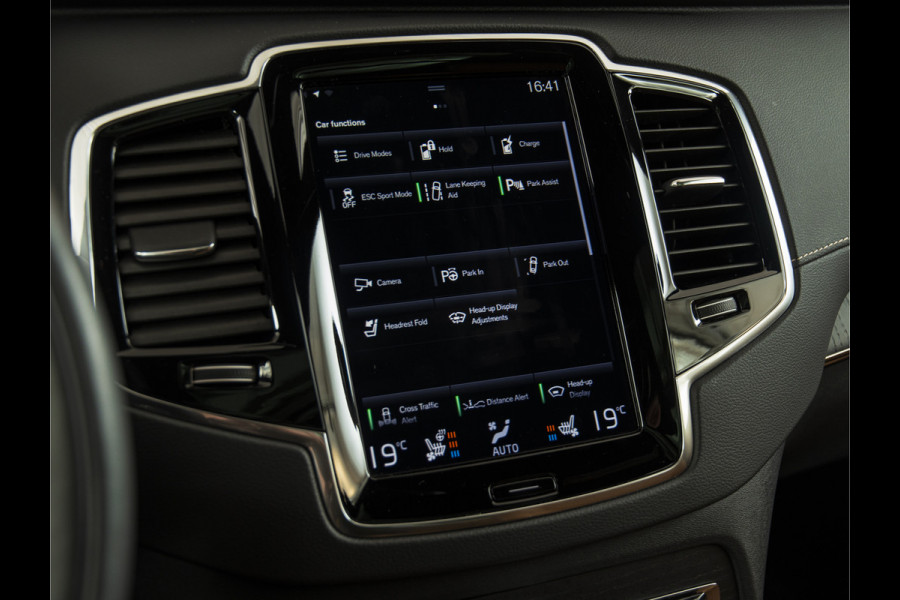 Volvo XC90 2.0 T8 Recharge B/W | LUCHTVERING | HUD | MASSAGE | PANO