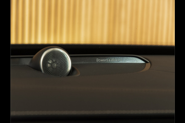 Volvo XC90 2.0 T8 Recharge B/W | LUCHTVERING | HUD | MASSAGE | PANO
