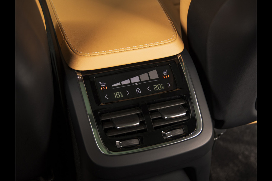 Volvo XC90 2.0 T8 Recharge B/W | LUCHTVERING | HUD | MASSAGE | PANO