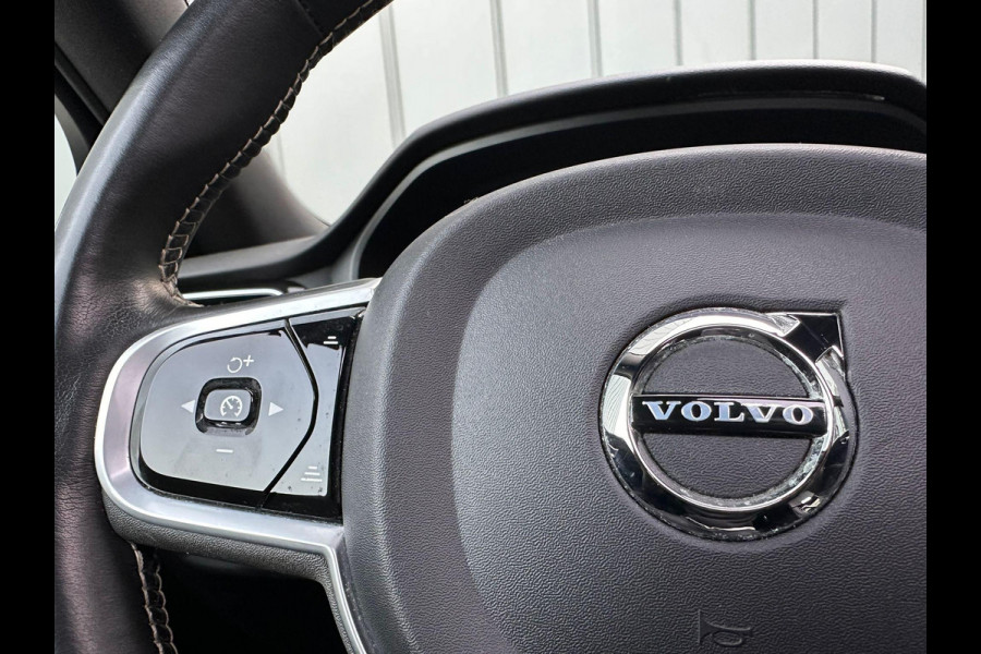 Volvo S60 2.0 Recharge T8 AWD R-Design | Panorama | Leder | LED | Trekhaak | Full Options! |