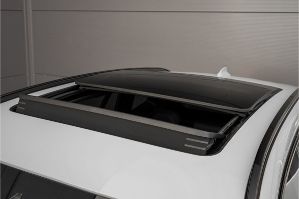 BMW X3 xDrive20i Business Edition+ M-Sport M-Stoelen Pano Laser 21"