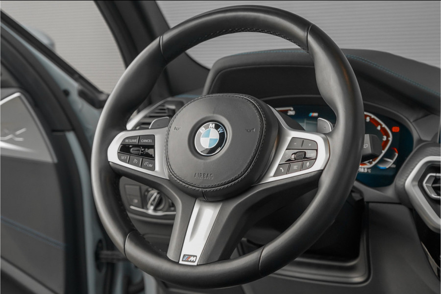 BMW X3 xDrive20i Business Edition+ M-Sport M-Stoelen Pano Laser 21"