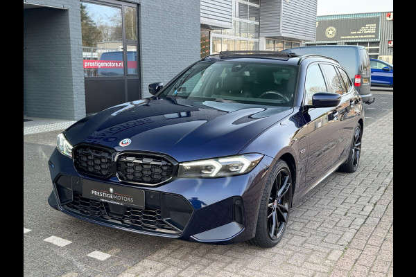 BMW 3 Serie 330E High Executive M-Sport|Btw|PANO|CurvedDisplay|Laser|292PK|Shadowline|Facelift|HarmanKardon