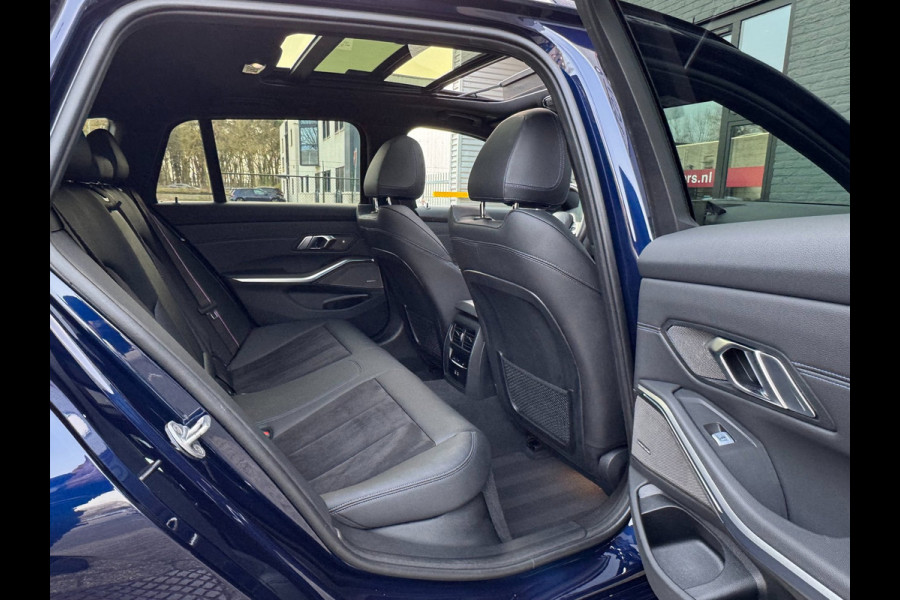 BMW 3 Serie 330E High Executive M-Sport|Btw|PANO|CurvedDisplay|Laser|292PK|Shadowline|Facelift|HarmanKardon