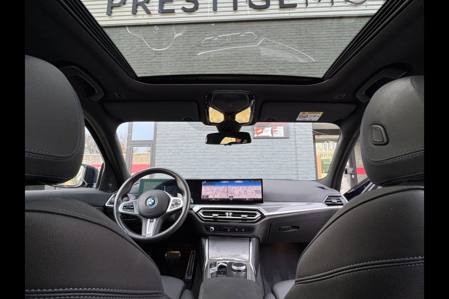 BMW 3 Serie 330E High Executive M-Sport|Btw|PANO|CurvedDisplay|Laser|292PK|Shadowline|Facelift|HarmanKardon