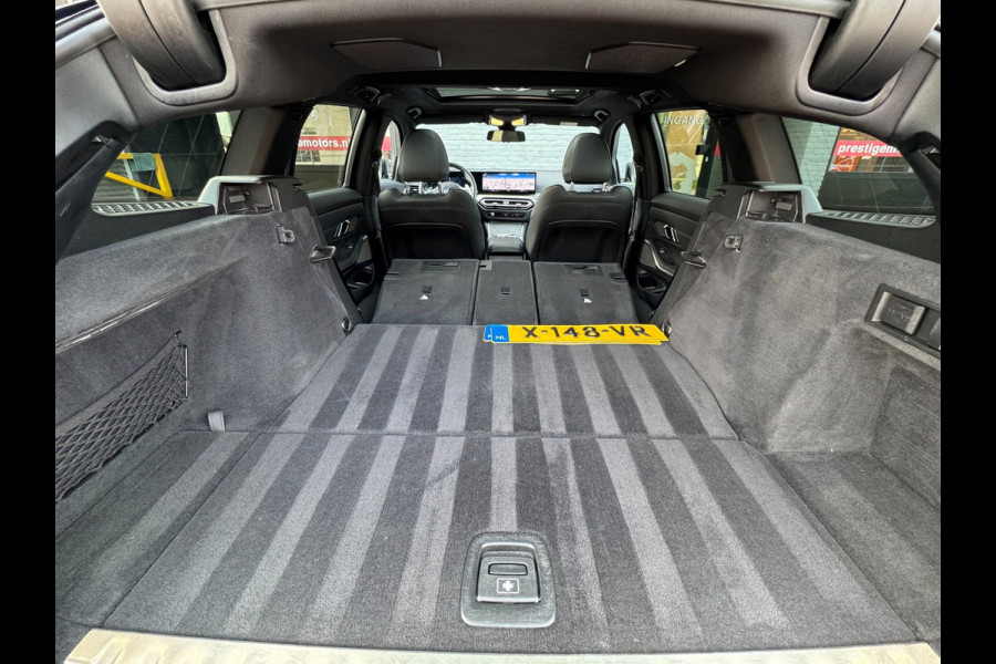 BMW 3 Serie 330E High Executive M-Sport|Btw|PANO|CurvedDisplay|Laser|292PK|Shadowline|Facelift|HarmanKardon