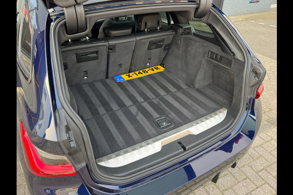 BMW 3 Serie 330E High Executive M-Sport|Btw|PANO|CurvedDisplay|Laser|292PK|Shadowline|Facelift|HarmanKardon