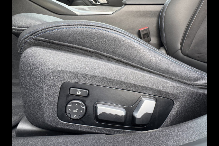 BMW 3 Serie 330E High Executive M-Sport|Btw|PANO|CurvedDisplay|Laser|292PK|Shadowline|Facelift|HarmanKardon