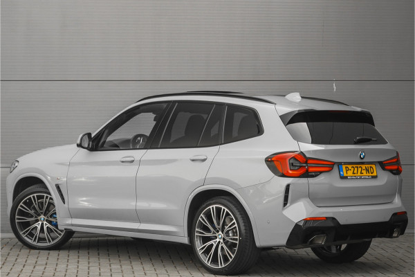 BMW X3 xDrive20i Business Edition+ M-Sport M-Stoelen Pano Laser 21"