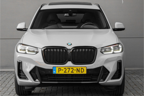 BMW X3 xDrive20i Business Edition+ M-Sport M-Stoelen Pano Laser 21"
