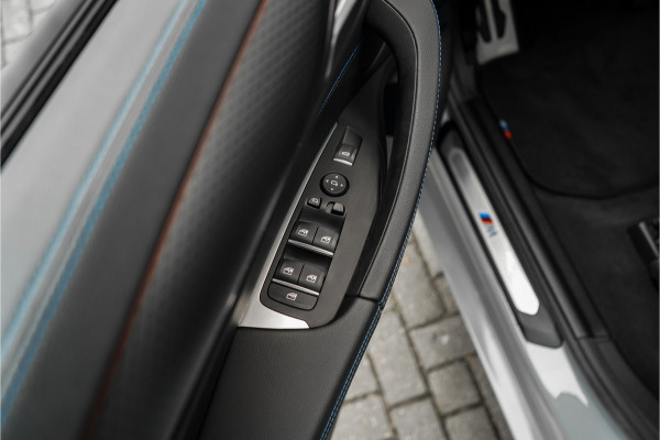 BMW X3 xDrive20i Business Edition+ M-Sport M-Stoelen Pano Laser 21"