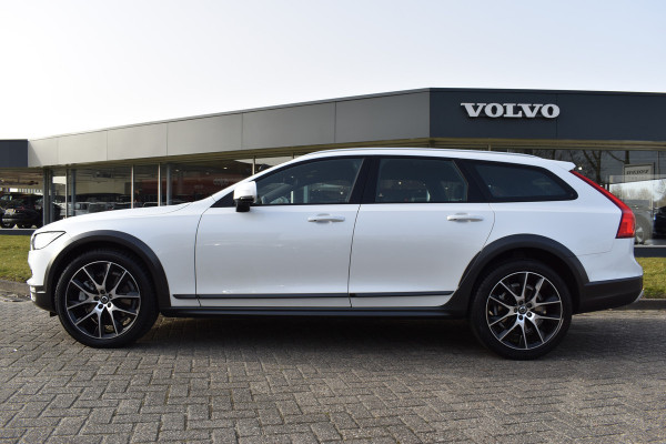 Volvo V90 Cross Country T5 AWD 250PK Automaat Pro | Carplay | Panodak | BLIS | 360 Camera | ACC | Keyless | 20'' |