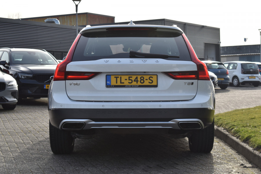 Volvo V90 Cross Country T5 AWD 250PK Automaat Pro | Carplay | Panodak | BLIS | 360 Camera | ACC | Keyless | 20'' |